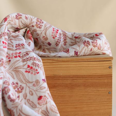 Jaya - Double gaze de coton fond écru motif fleuri Jaya - Double gaze de coton fond écru motif fleuri