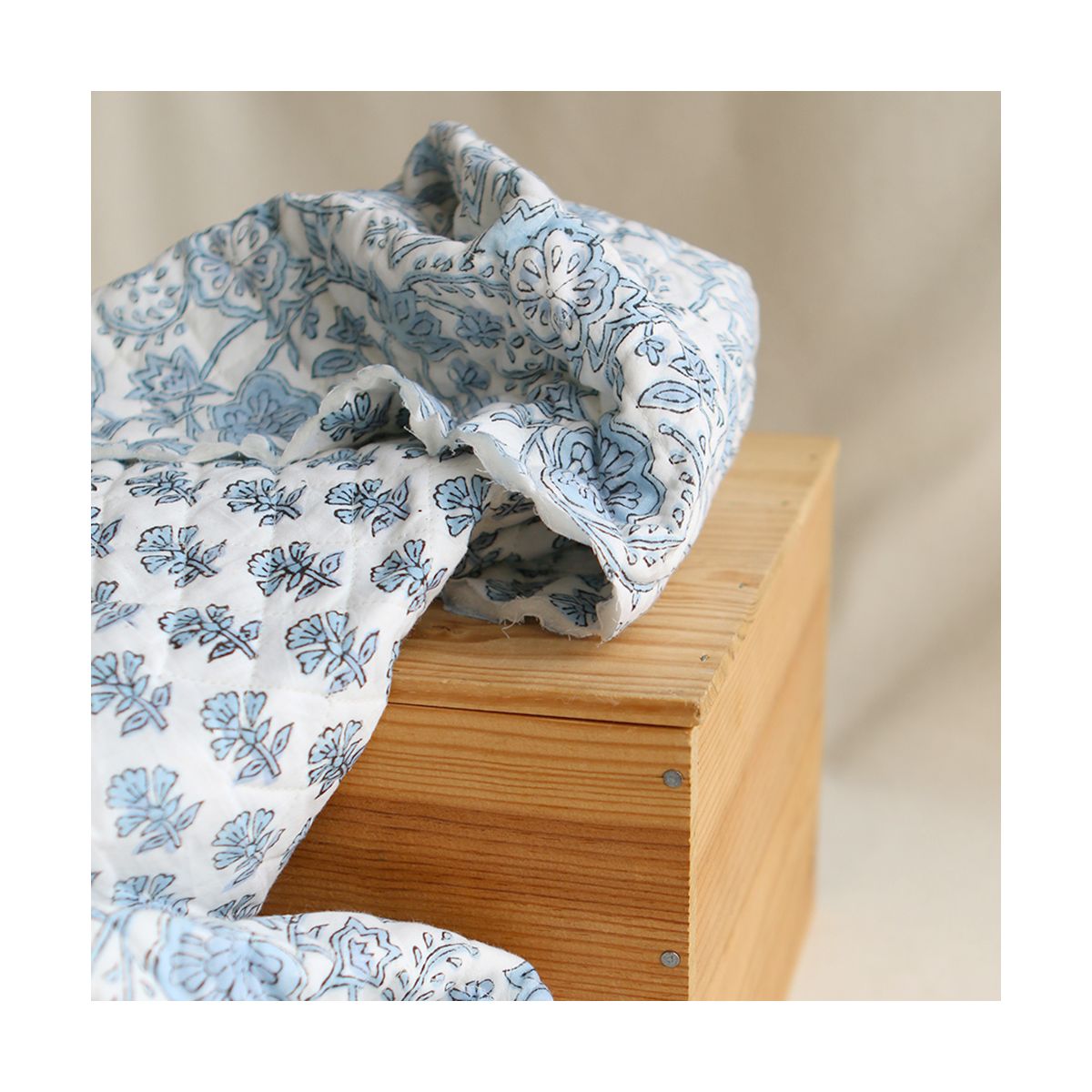 Amayra - Tissu indien matelassé double face coton hand block teal largeur 100cm