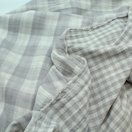 Double gaze de coton double face réversible vichy gris perle Double gaze de coton double face réversible vichy gris perle