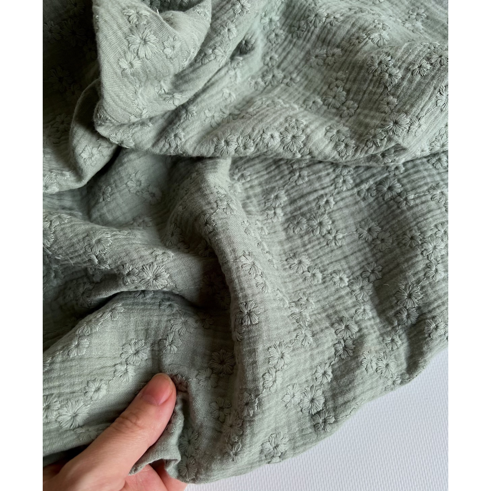 Double gaze de coton Esmée brodée coloris vert de gris Qualité Oeko-tex - 3 Double gaze de coton Esmée brodée coloris vert de gris Qualité Oeko-tex - 3