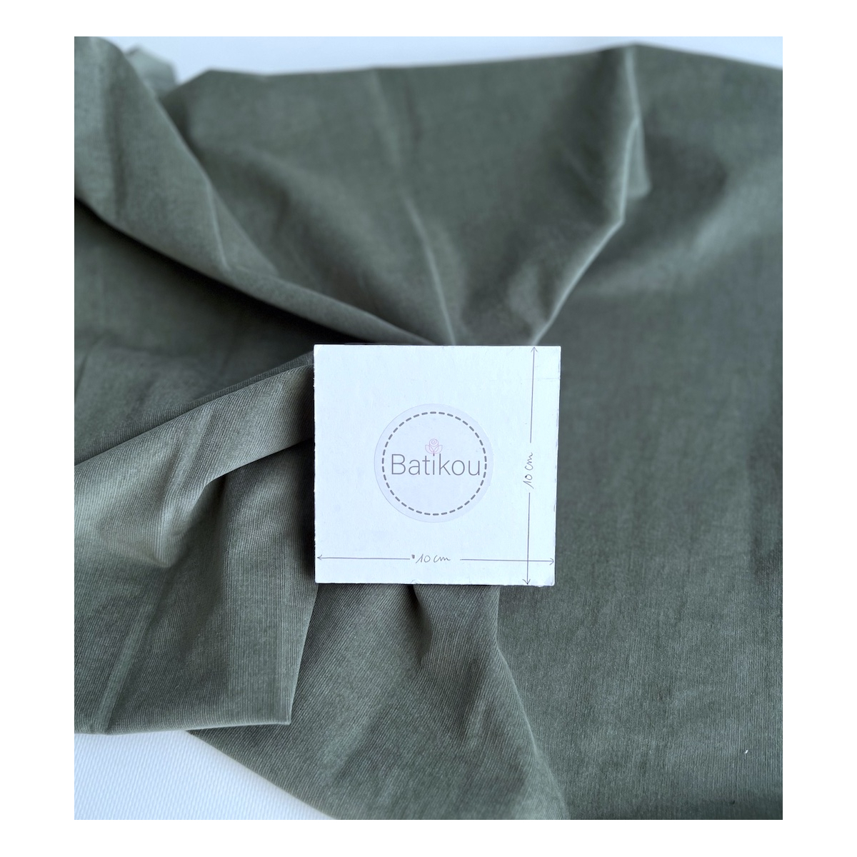 Velours milleraies stretch coton coloris vert sauge Batikou - 3 Velours milleraies stretch coton coloris vert sauge Batikou - 3