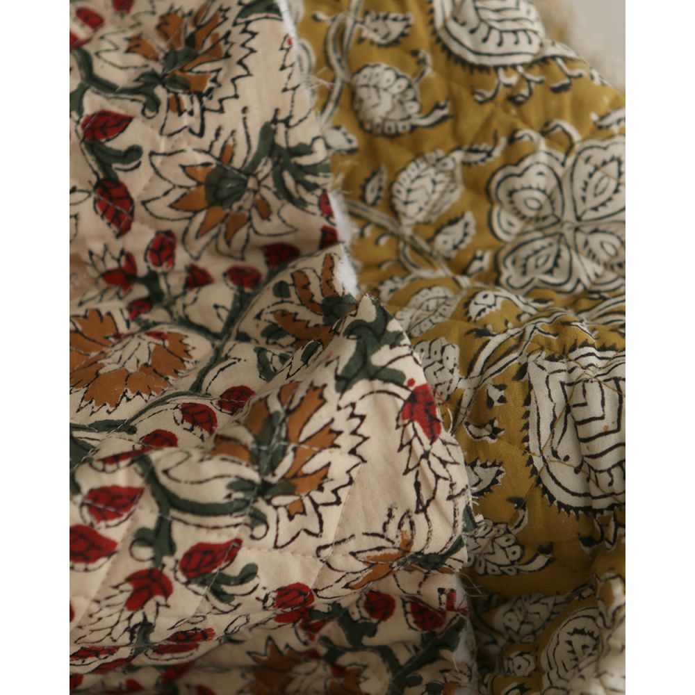 Nisha & Sita - Tissu indien matelassé double face coton hand block teal largeur 100cm Nisha & Sita - Tissu indien matelassé double face coton hand block teal largeur 100cm