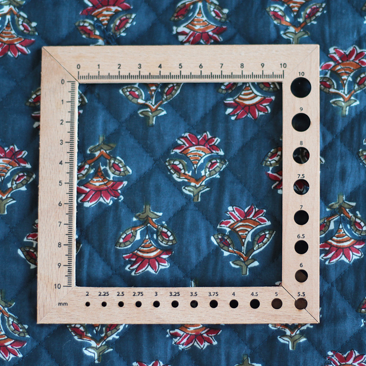 Tissu indien matelassé double face coton hand block largeur 100cm Batikou - 12 Tissu indien matelassé double face coton hand block largeur 100cm Batikou - 12