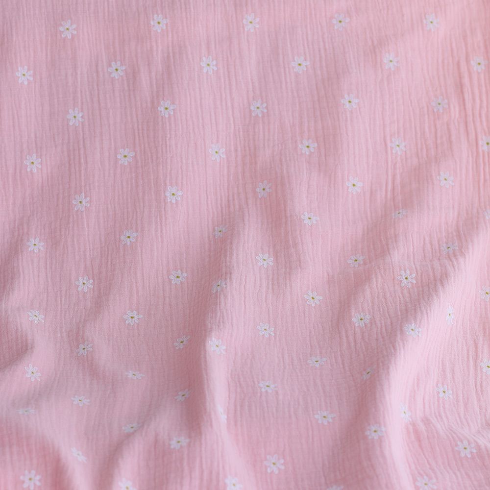 Daisy - Double gaze de coton marguerites fond rose Daisy - Double gaze de coton marguerites fond rose