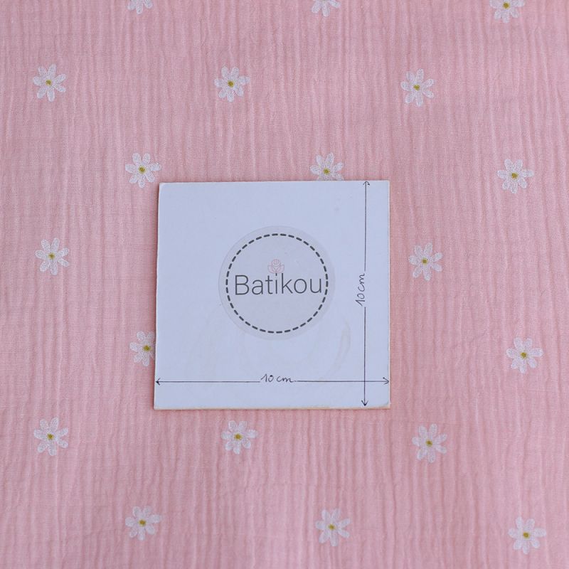 Daisy - Double gaze de coton marguerites fond rose Daisy - Double gaze de coton marguerites fond rose