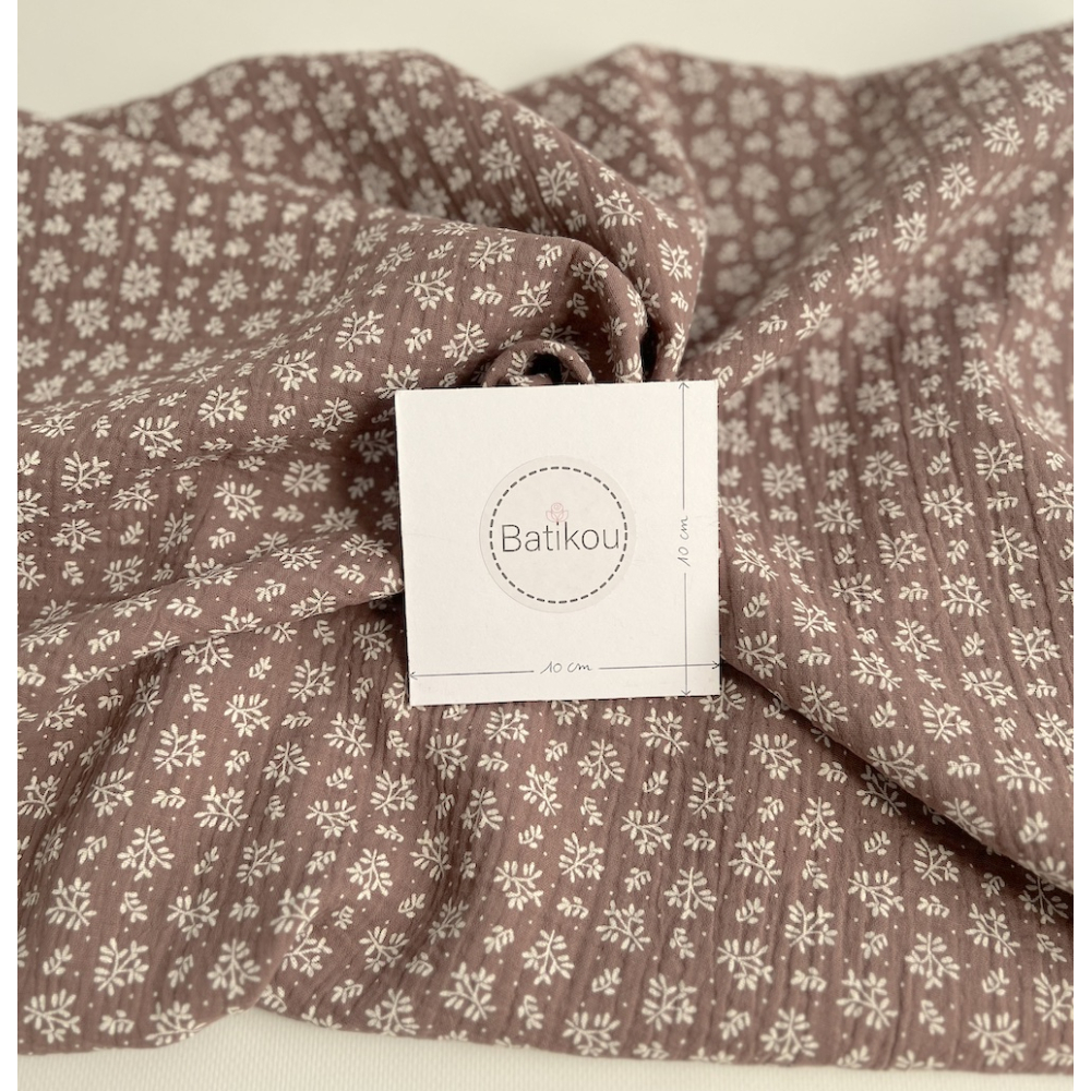 Double gaze de coton Meesya fond marron glacé à motifs Batikou - 4 Double gaze de coton Meesya fond marron glacé à motifs Batikou - 4