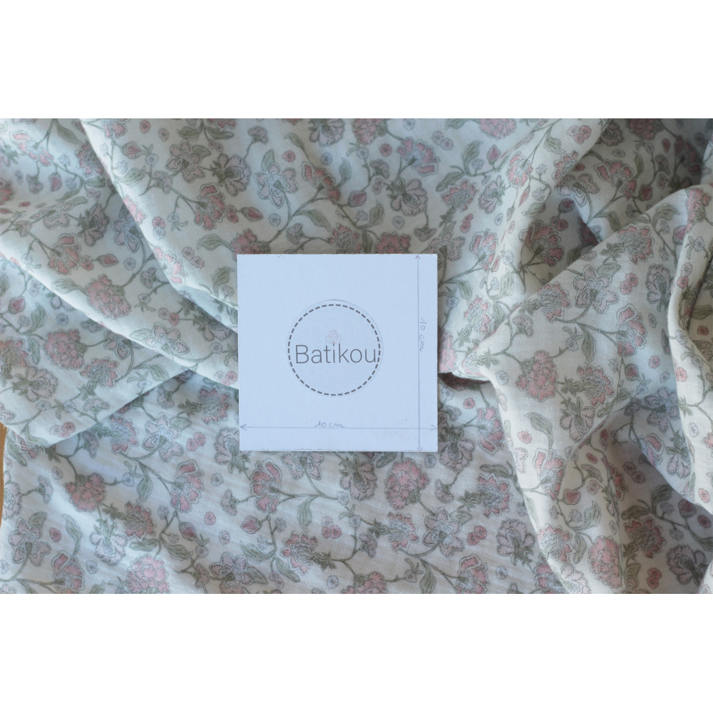 Kali - Double gaze de coton BIO blanc lait motif fleuri rose poudré Tissus issus de l'agriculture biologique  - 10 Kali - Double gaze de coton BIO blanc lait motif fleuri rose poudré Tissus issus de l'agriculture biologique  - 10