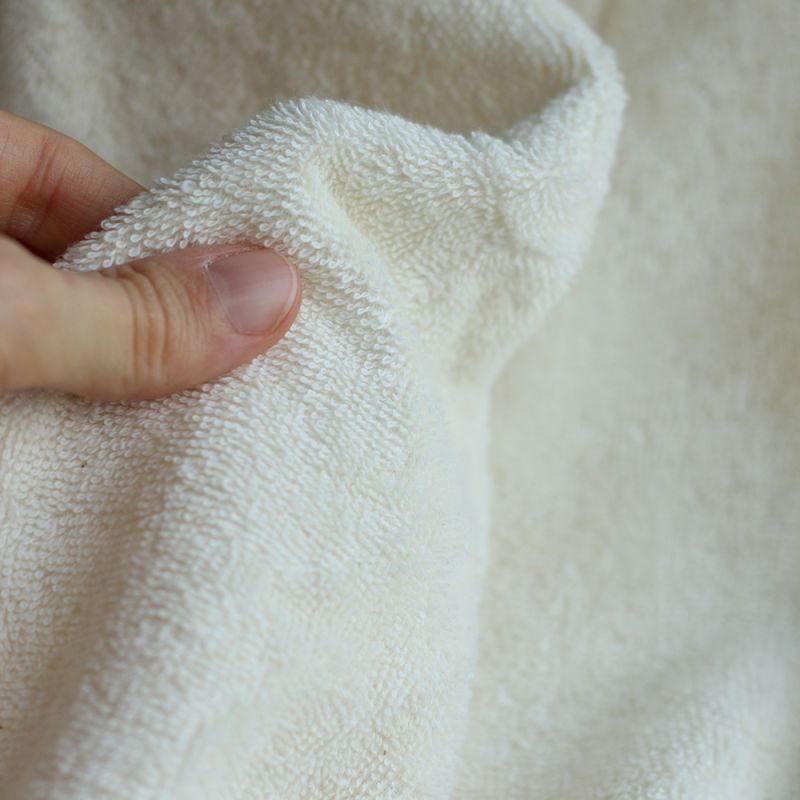 Tissu éponge épaisse100% coton non blanchi Bio organique Tissu éponge épaisse100% coton non blanchi Bio organique