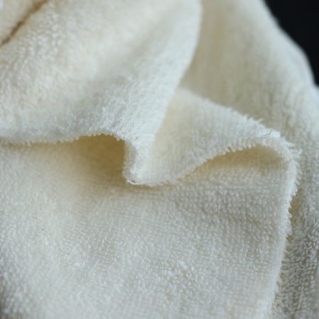 Tissu éponge épaisse100% coton non blanchi Bio organique Tissu éponge épaisse100% coton non blanchi Bio organique