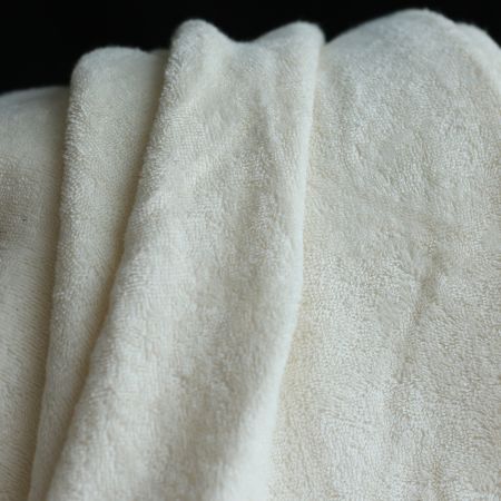 Tissu éponge épaisse100% coton non blanchi Bio organique Tissu éponge épaisse100% coton non blanchi Bio organique