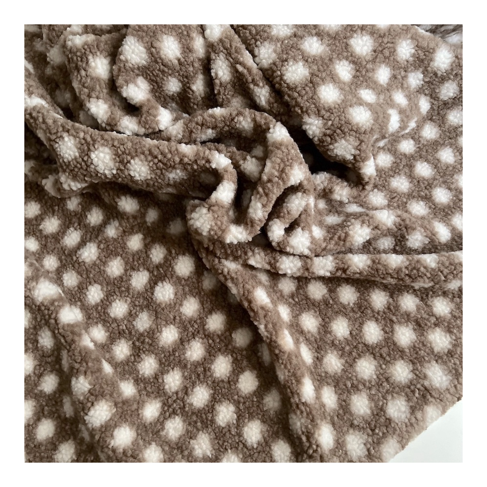 Teddy Sherpa bouclé fond taupe clair motif pois écru Mailles - 1 Teddy Sherpa bouclé fond taupe clair motif pois écru Mailles - 1