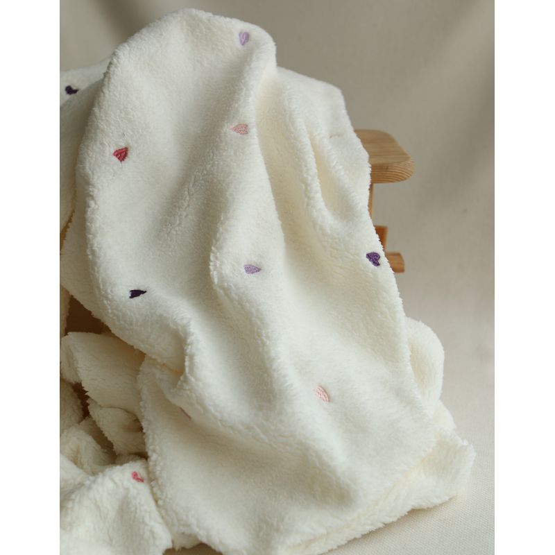 Teddy / moumoute sherpa bouclettes broderies coeurs Teddy / moumoute sherpa bouclettes broderies coeurs