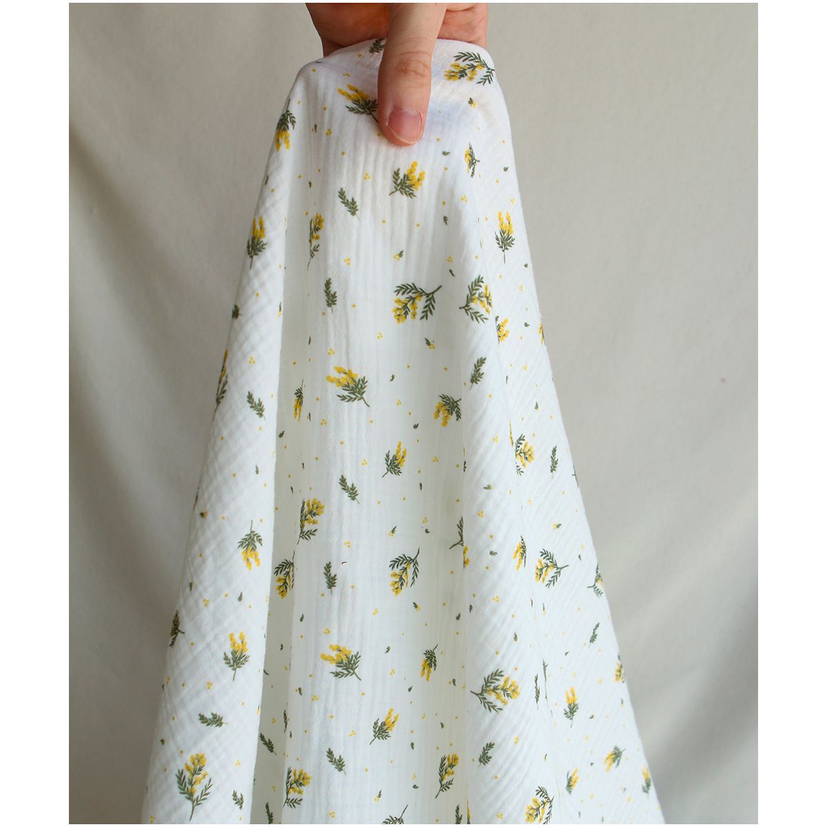 Mimosa - Double gaze coton BIO Exclusif blanc motif mimosa allégé Mimosa - Double gaze coton BIO Exclusif blanc motif mimosa allégé