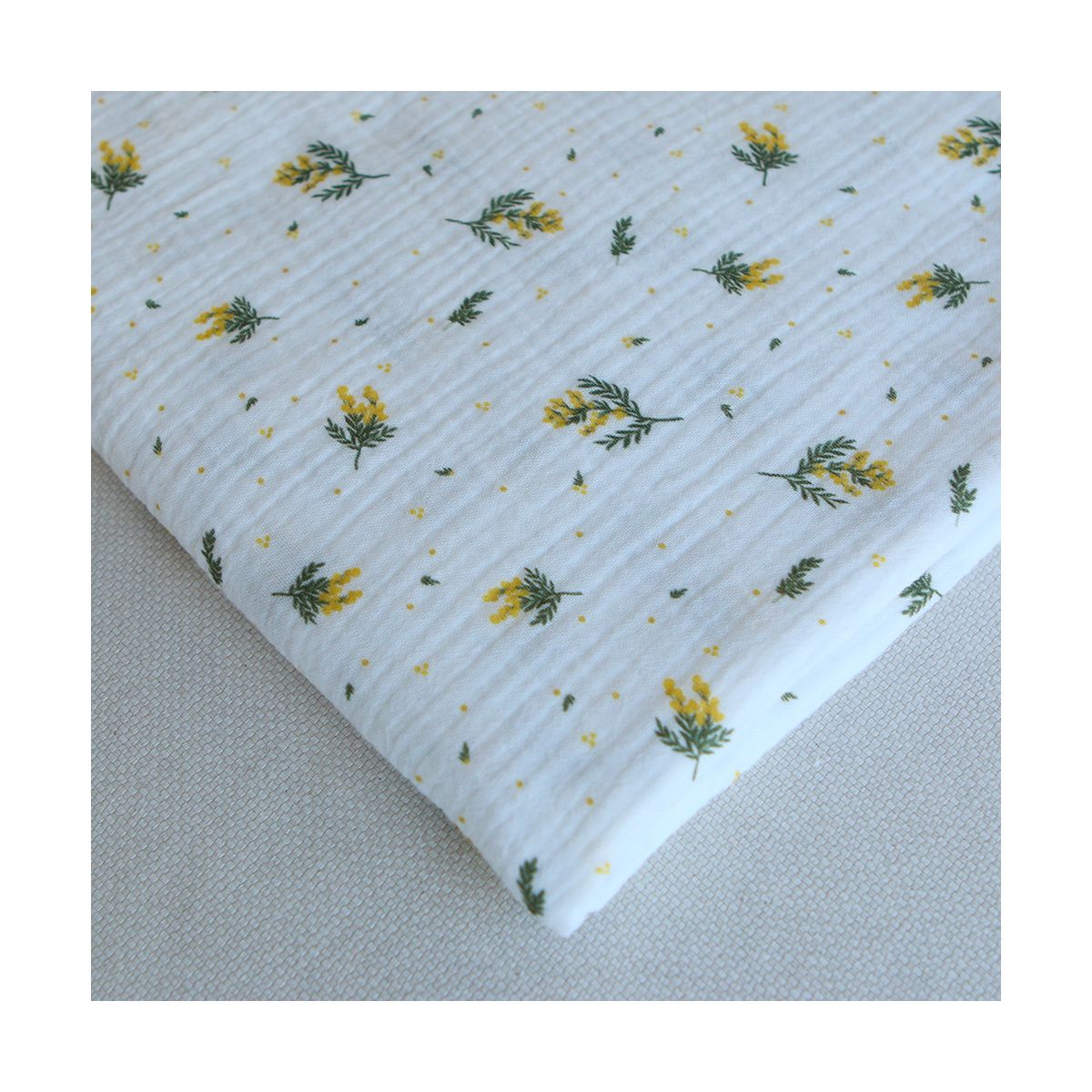 Mimosa - Double gaze coton BIO Exclusif blanc motif mimosa allégé Mimosa - Double gaze coton BIO Exclusif blanc motif mimosa allégé
