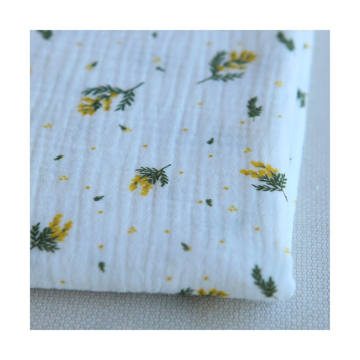 Mimosa - Double gaze coton BIO Exclusif blanc motif mimosa allégé Mimosa - Double gaze coton BIO Exclusif blanc motif mimosa allégé