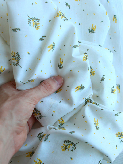 Mimosa - Batiste de coton douce à imprimé exclusif mimosa allégé