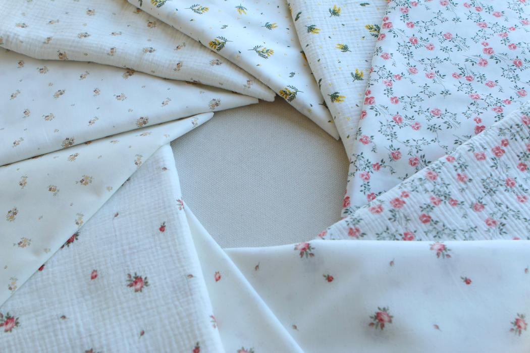 Mimosa - Double gaze coton BIO Exclusif blanc motif mimosa allégé