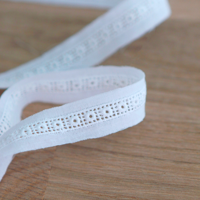 Galon Broderie coton entredeux 17mm blanc| Mercerie Batikou dentelle