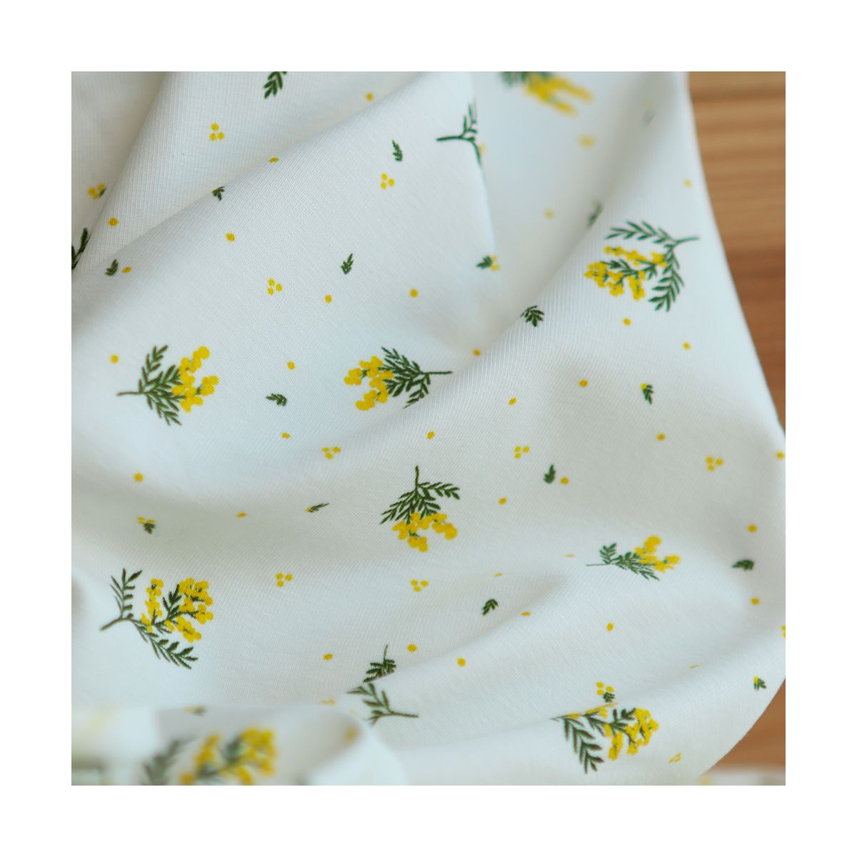 Mimosa - Jersey coton BIO motif exclusif mimosa allégé Mimosa - Jersey coton BIO motif exclusif mimosa allégé