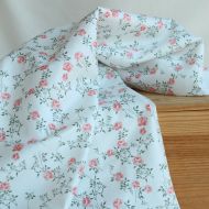 Marcelle - Batiste de coton douce à imprimé exclusif fleuri vert et rose