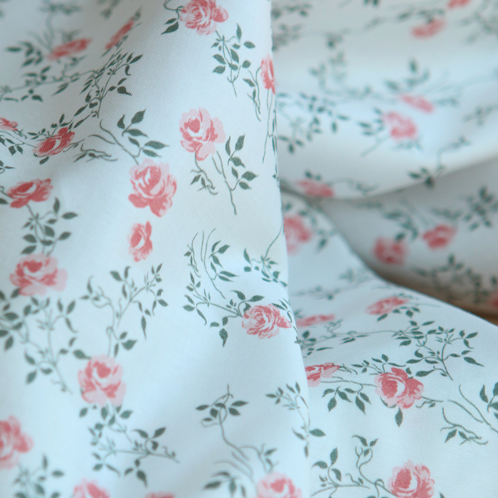 Marcelle - Batiste de coton douce à imprimé exclusif fleuri vert et rose