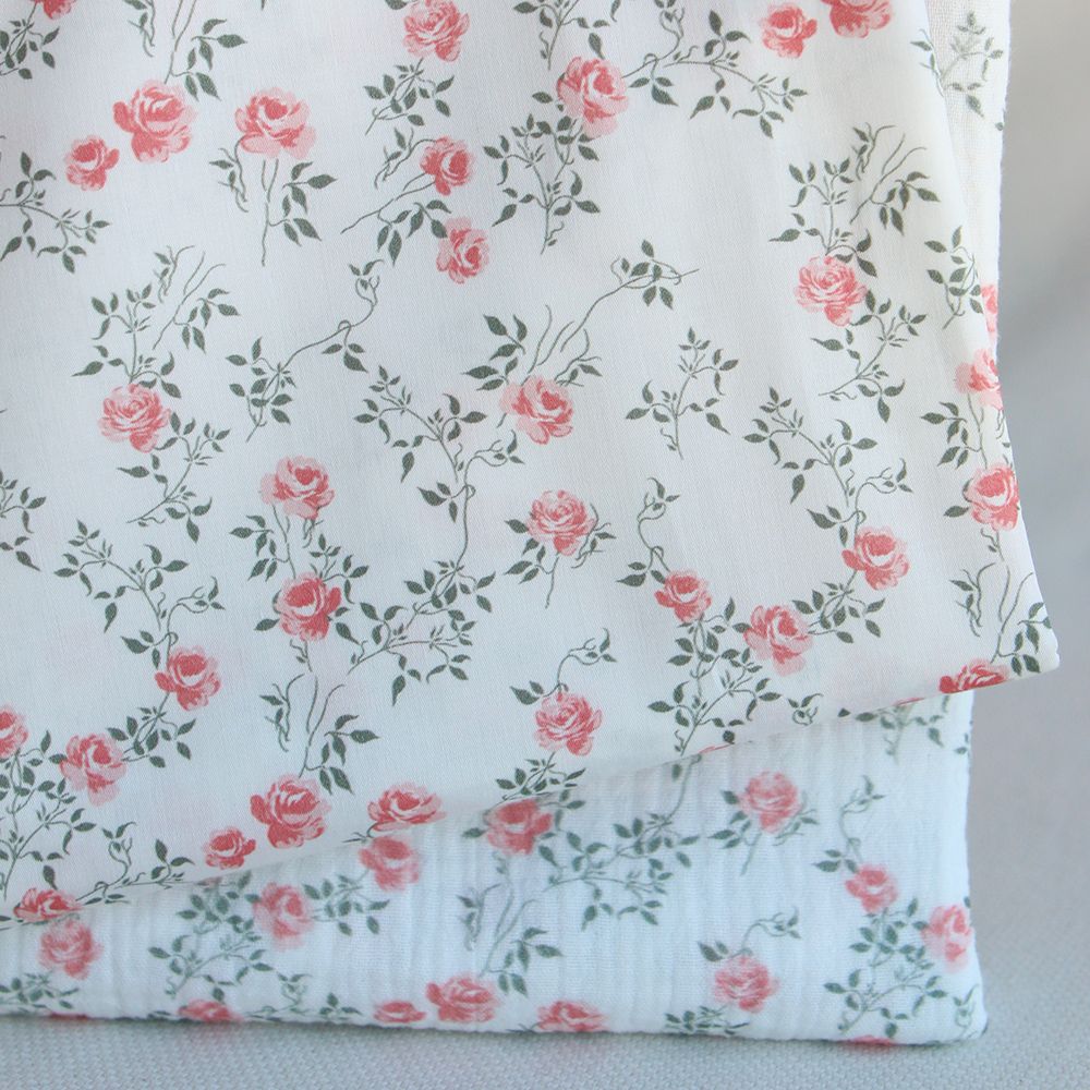 Marcelle - Batiste de coton douce à imprimé exclusif fleuri vert et rose