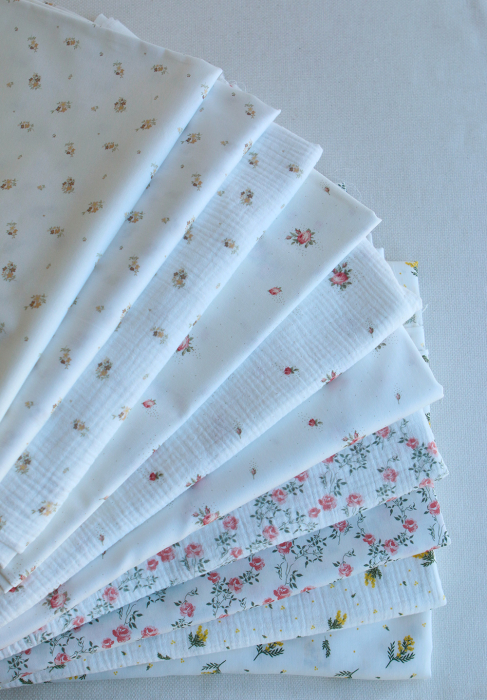 Marcelle - Double gaze coton BIO Exclusif blanc motif fleuri vert et rose