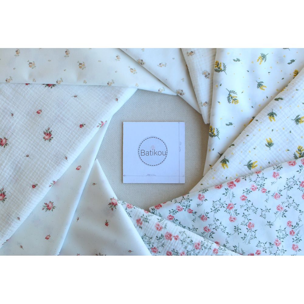 Marcelle - Double gaze coton BIO Exclusif blanc motif fleuri vert et rose