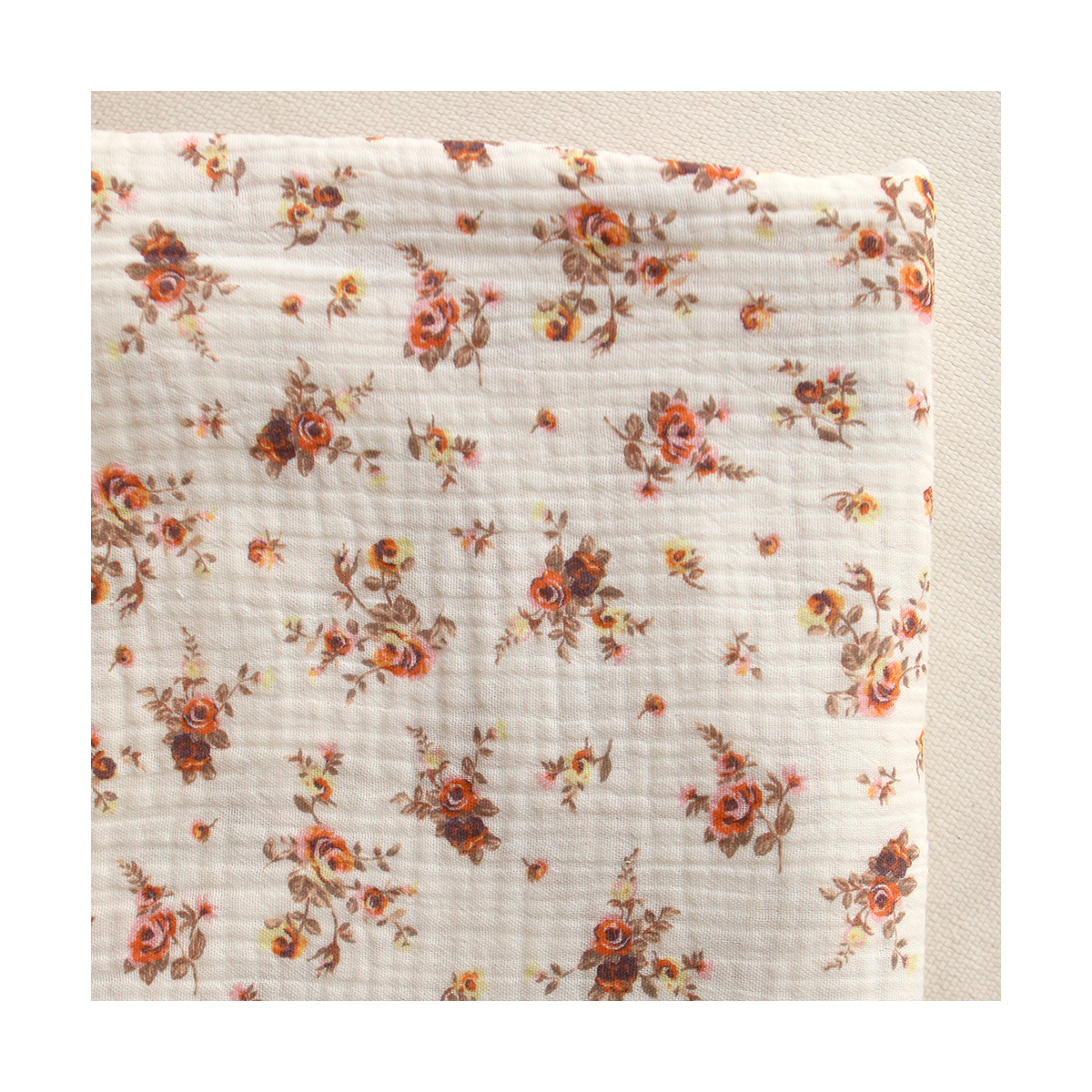 Nina - Double gaze de coton BIO motif exclusif Nina - Double gaze de coton BIO motif exclusif