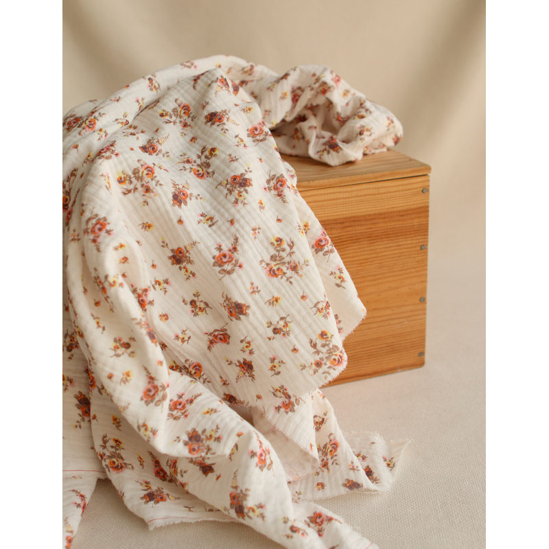 Nina - Double gaze de coton BIO motif exclusif Nina - Double gaze de coton BIO motif exclusif