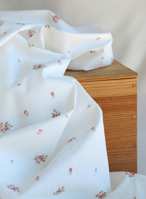 Christine - Popeline douce coton BIO organique fond blanc exclusif vert et rose