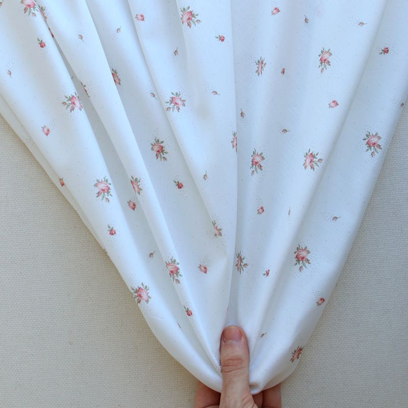 Christine - Batiste de coton douce à imprimé exclusif fleuri vert et rose