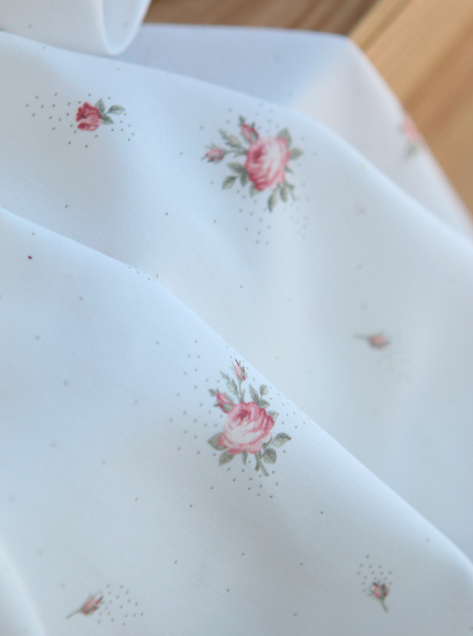 Christine - Batiste de coton douce à imprimé exclusif fleuri vert et rose