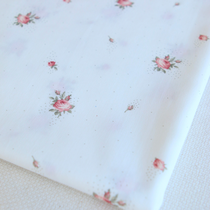 Christine - Batiste de coton douce à imprimé exclusif fleuri vert et rose