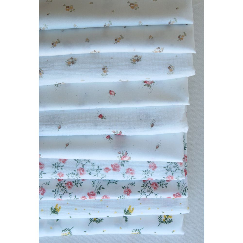 Christine - Double gaze coton BIO Exclusif blanc motif fleuri vert et rose