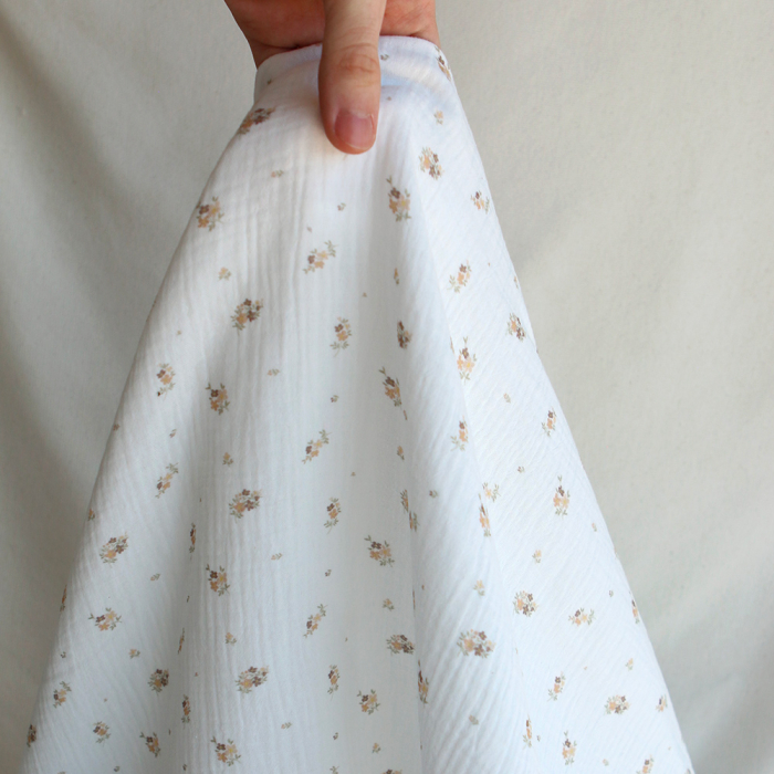 Laure - Double gaze coton BIO Exclusif blanc motif fleuri nature