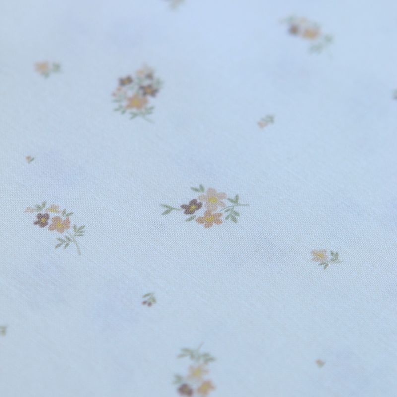 Laure - Popeline douce coton BIO organique fond blanc exclusif fleuri nature