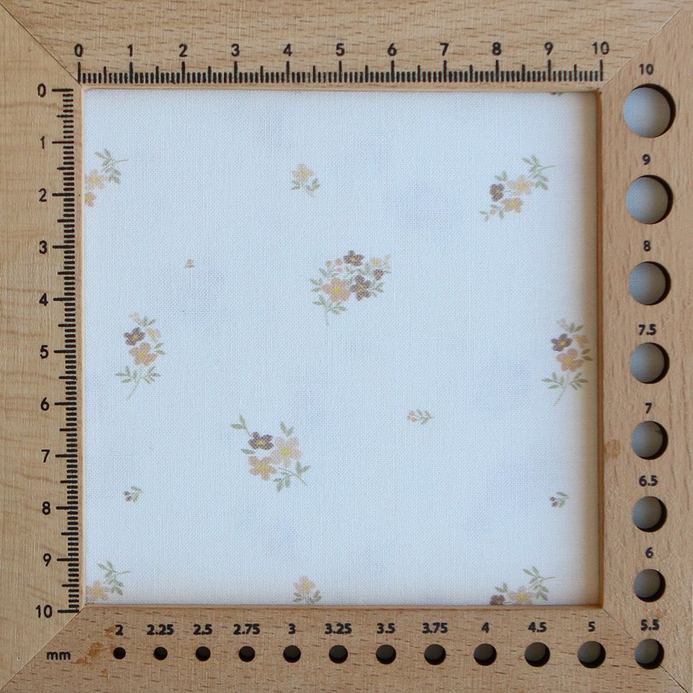 Laure - Popeline douce coton BIO organique fond blanc exclusif fleuri nature