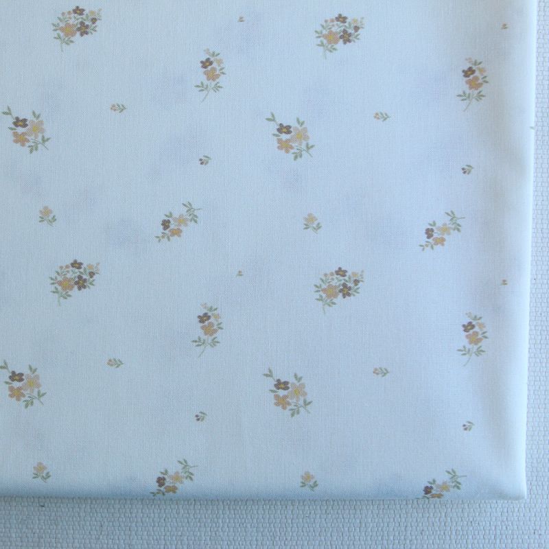 Laure - Popeline douce coton BIO organique fond blanc exclusif fleuri nature