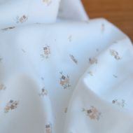 Laure - Batiste de coton douce à imprimé exclusif fleuri nature