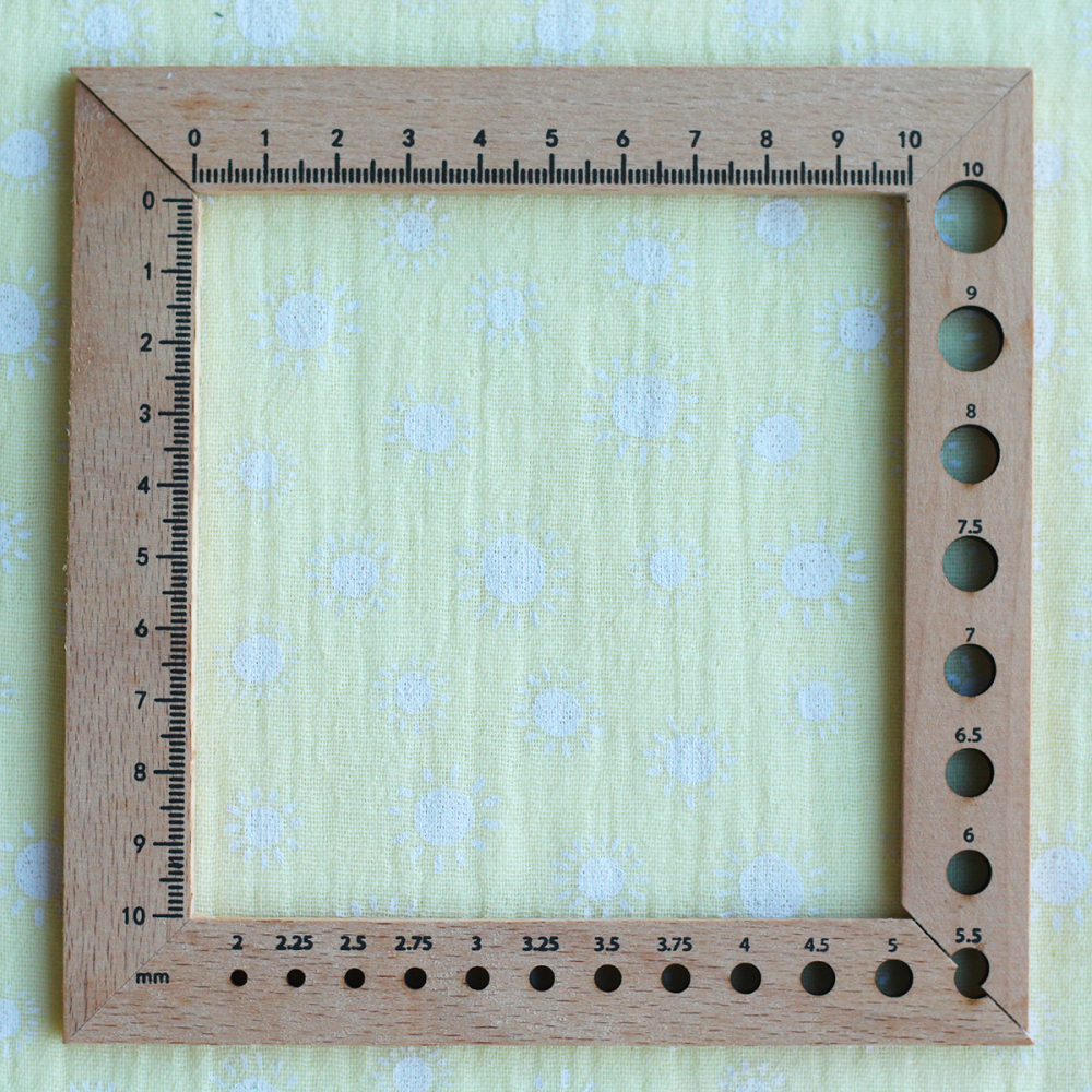 copy of Priya - Double gaze de coton coloris fond magenta fleuri façon hand block