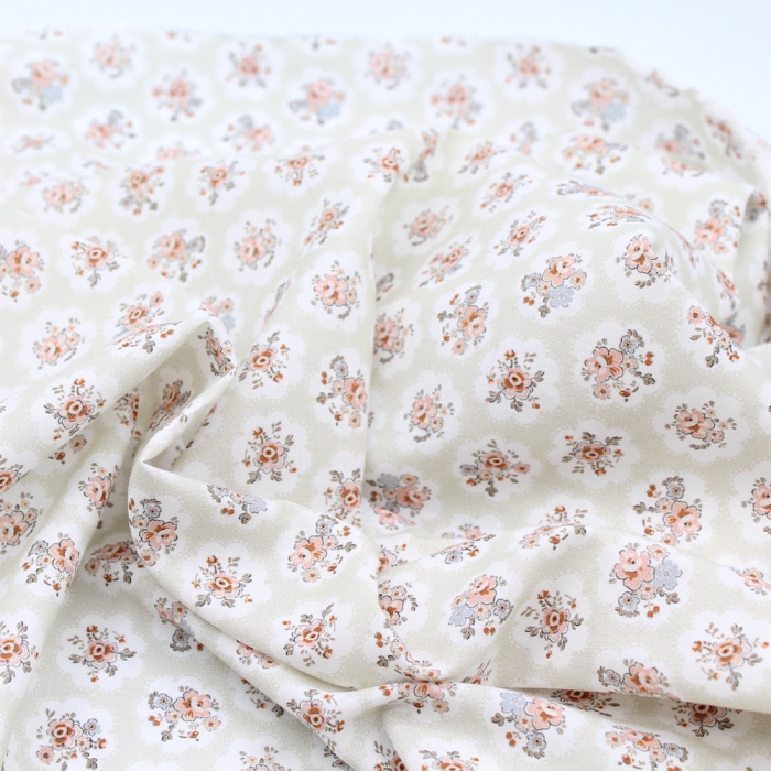 Popeline de coton BIO imprimé fleuri vert tendre Tissus issus de l'agriculture biologique  - 1