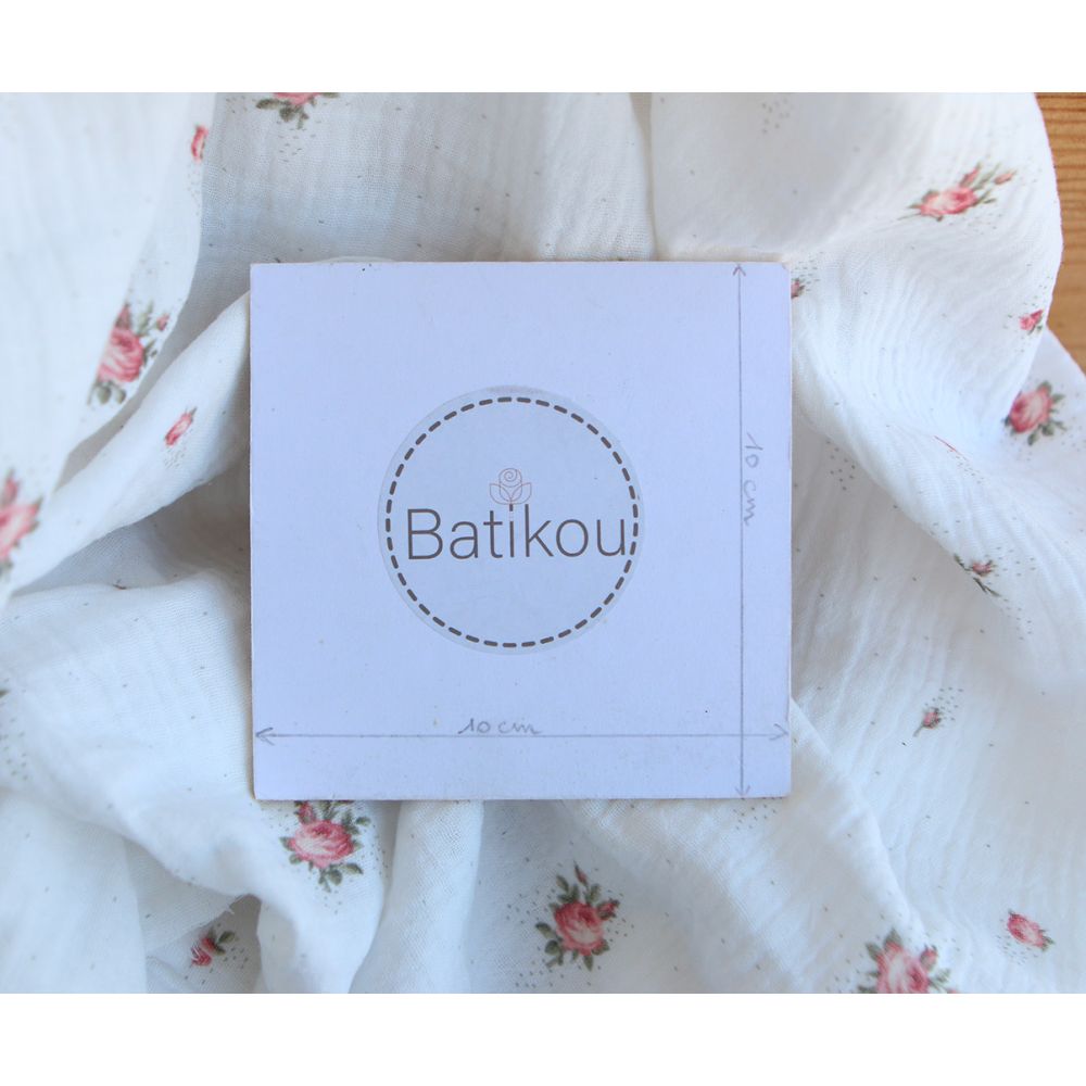 Christine - Double gaze coton BIO Exclusif blanc motif fleuri vert et rose