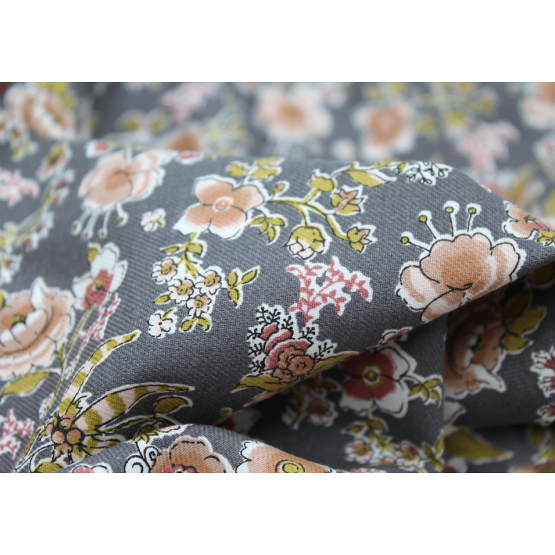 Tissu twill de coton organique imprimé fleuri