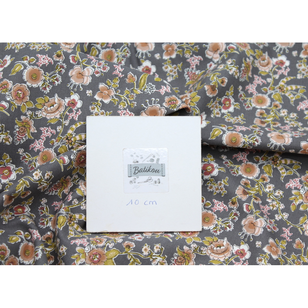 Tissu twill de coton organique imprimé fleuri