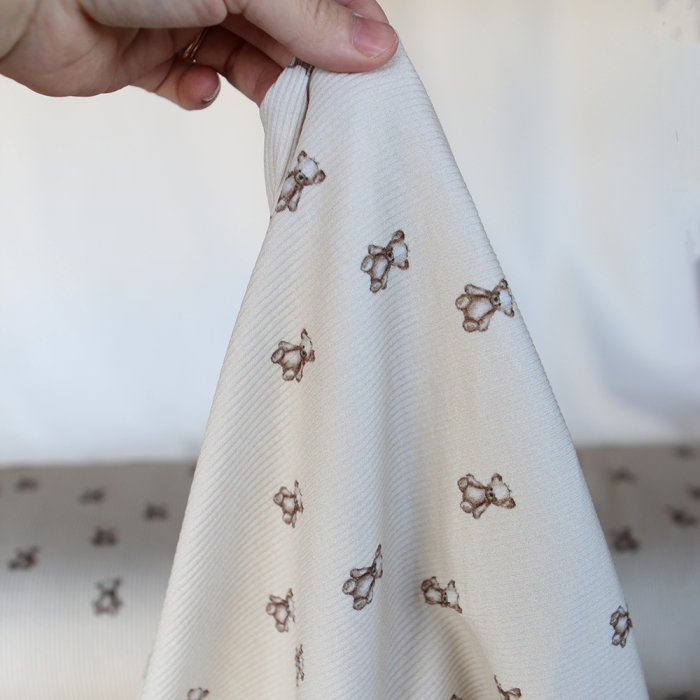 Jersey coton côtes fines à motif baleines oursons