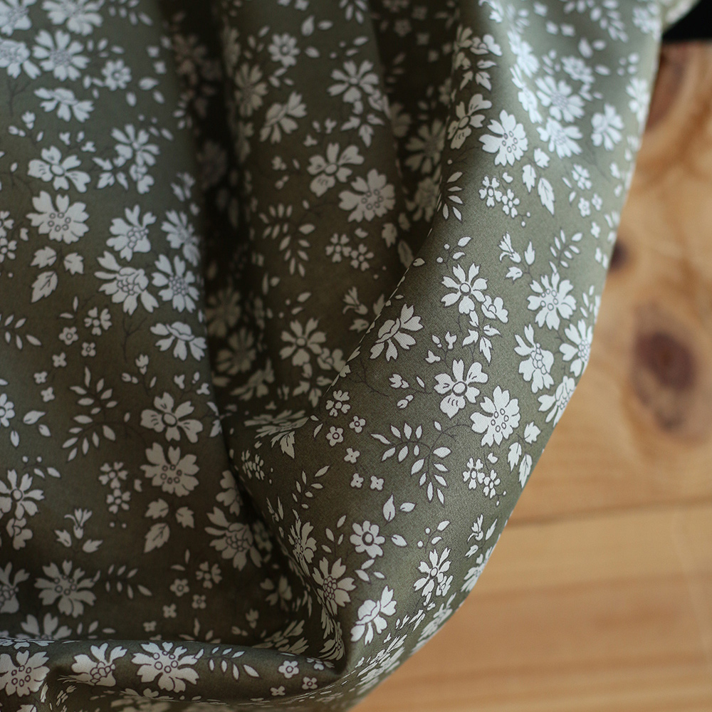 Liberty Tana Lawn® Capel kaki