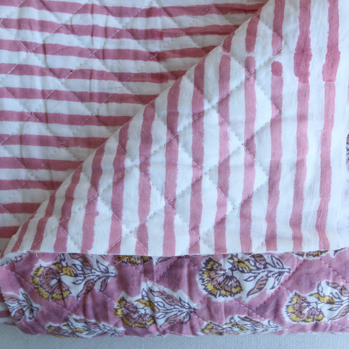 Ishara - Tissu indien matelassé double face coton hand block largeur 100cm