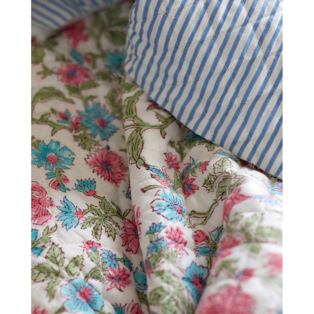 Sanjay - Tissu indien matelassé double face coton hand block largeur 100cm