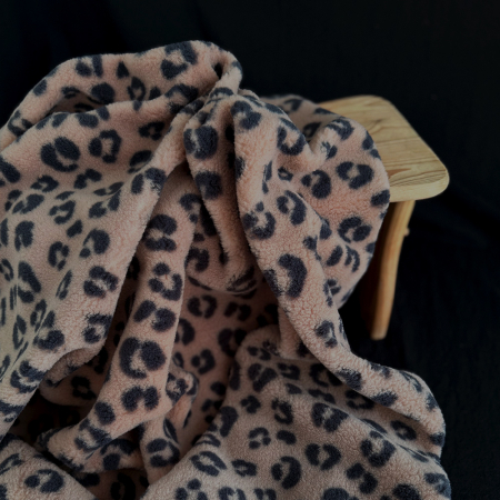 Teddy / moumoute bouclé / sherpa fond marron glacé léopard Graou